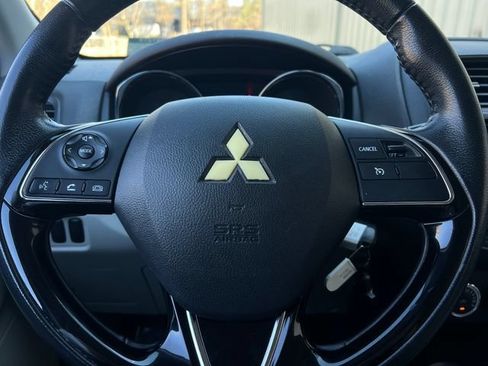 Used 2017 Mitsubishi Outlander Sport LE FWD image 21