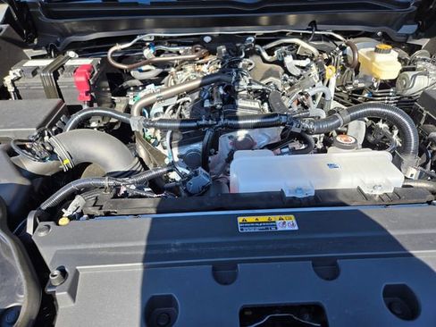 Used 2025 Toyota Tacoma TRD Sport AWD/4WD image 22