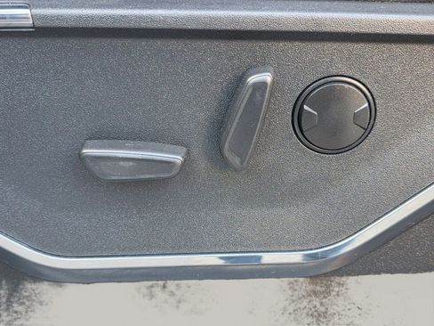 Used 2023 Ford F350 Lariat w/ Lariat Ultimate Package AWD/4WD image 12