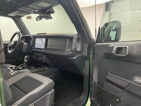 New 2025 Ford Bronco 4-Door image 23