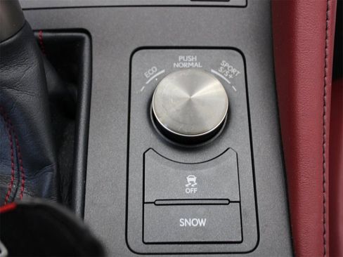 Used 2016 Lexus RC 200t image 20