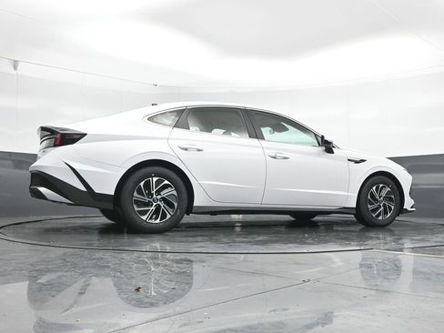 New 2026 Hyundai Sonata Blue FWD image 41