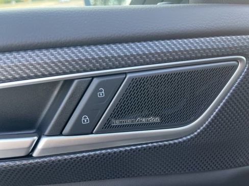 New 2026 Volkswagen Atlas Cross Sport SEL Premium R-Line image 8