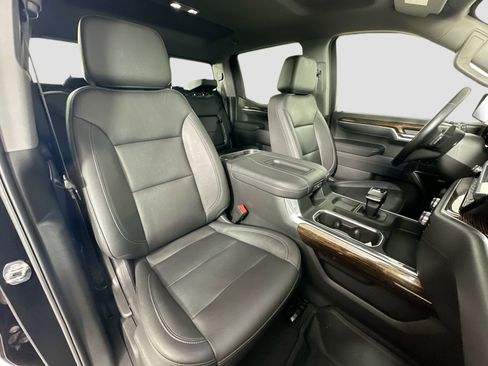 Used 2022 GMC Sierra 1500 Elevation w/ Elevation Premium Package image 32