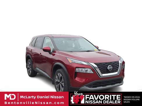 Used 2023 Nissan Rogue SV image 1