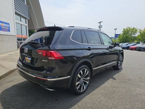Used 2021 Volkswagen Tiguan SEL Premium R-Line w/ 3rd Row Seat Package AWD/4WD image 8