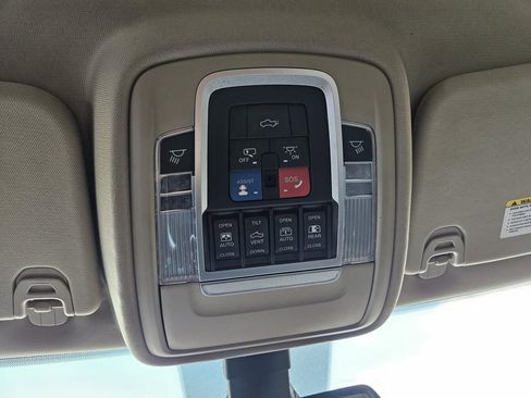 Used 2020 RAM 1500 Laramie image 19