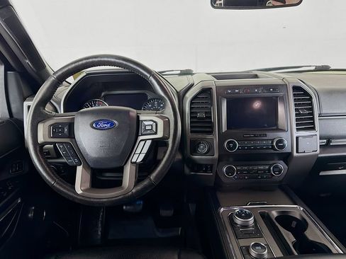 Used 2019 Ford Expedition Max XLT w/ Equipment Group 202A AWD/4WD image 20