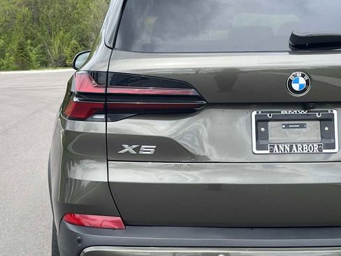 Used 2025 BMW X5 xDrive40i w/ Premium Package AWD/4WD image 18