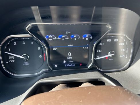 Used 2021 GMC Yukon XL SLT image 25