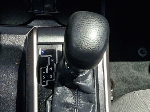 Used 2022 Toyota Tacoma SR5 AWD/4WD image 17