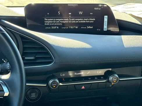 Certified 2025 MAZDA MAZDA3 s Sport image 17