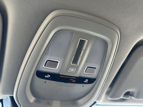 Used 2022 Volvo XC60 T8 Inscription Expression w/ Advanced Package image 36