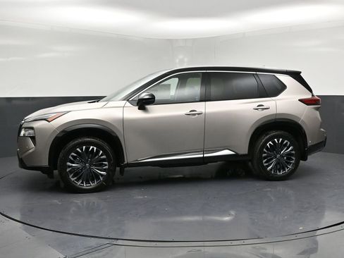 New 2026 Nissan Rogue Platinum w/ Platinum Premium Package image 2