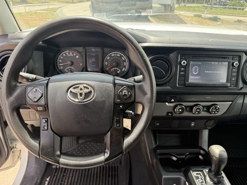 Used 2019 Toyota Tacoma SR RWD image 14