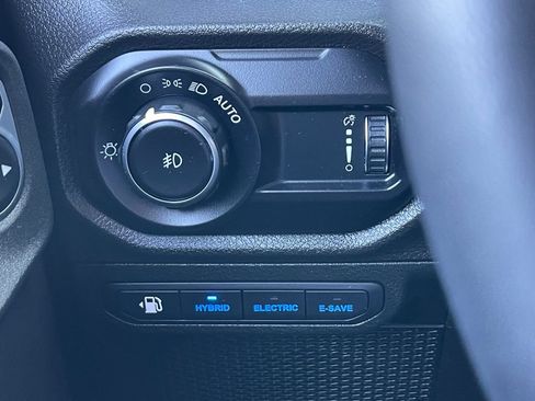 Used 2024 Jeep Wrangler Unlimited AWD/4WD image 44
