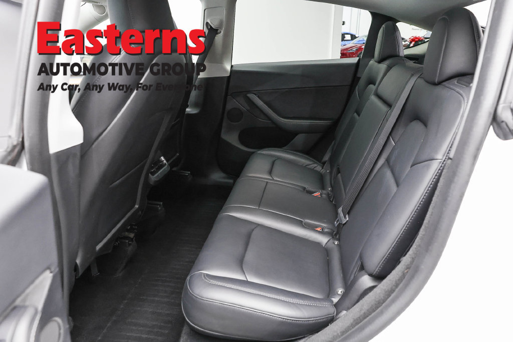 Used 2022 Tesla Model Y Long Range AWD/4WD image 17
