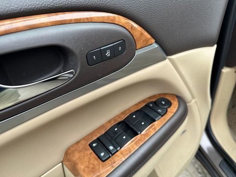 Used 2012 Buick Enclave Leather image 16