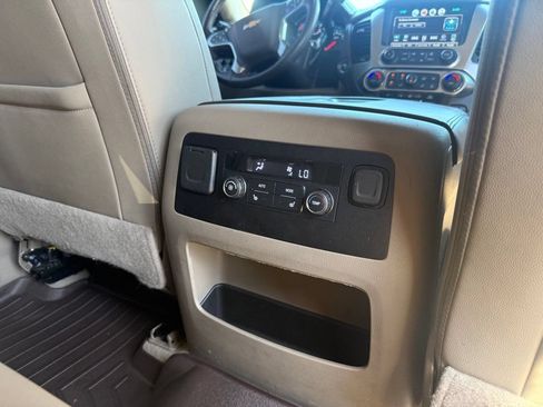 Used 2019 Chevrolet Tahoe LT w/ Luxury Package AWD/4WD image 21