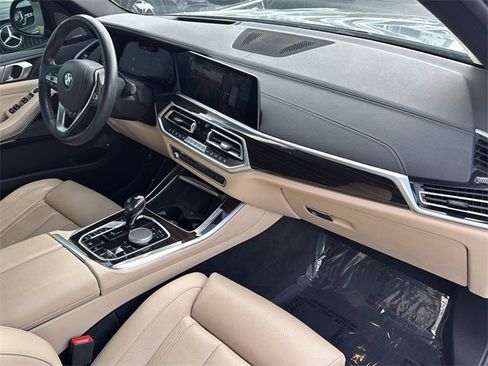 Used 2021 BMW X5 xDrive45e w/ Premium Package image 28