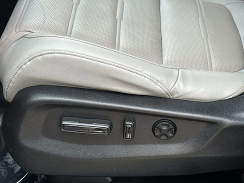 Used 2019 Honda CR-V EX-L image 14