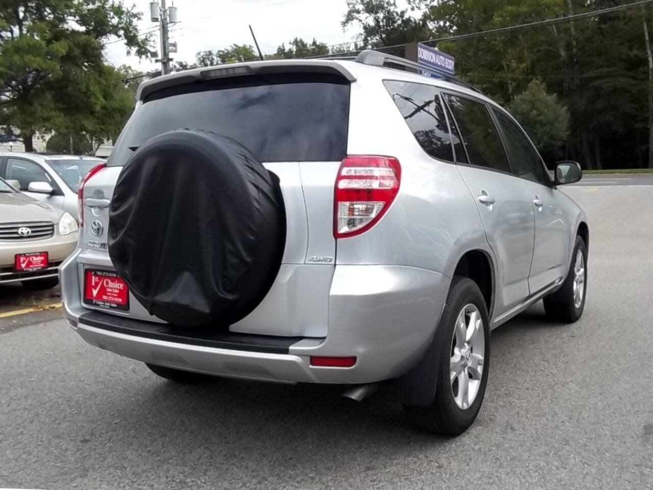 Used 2011 Toyota RAV4 4WD w/ Upgrade Value Pkg image 3