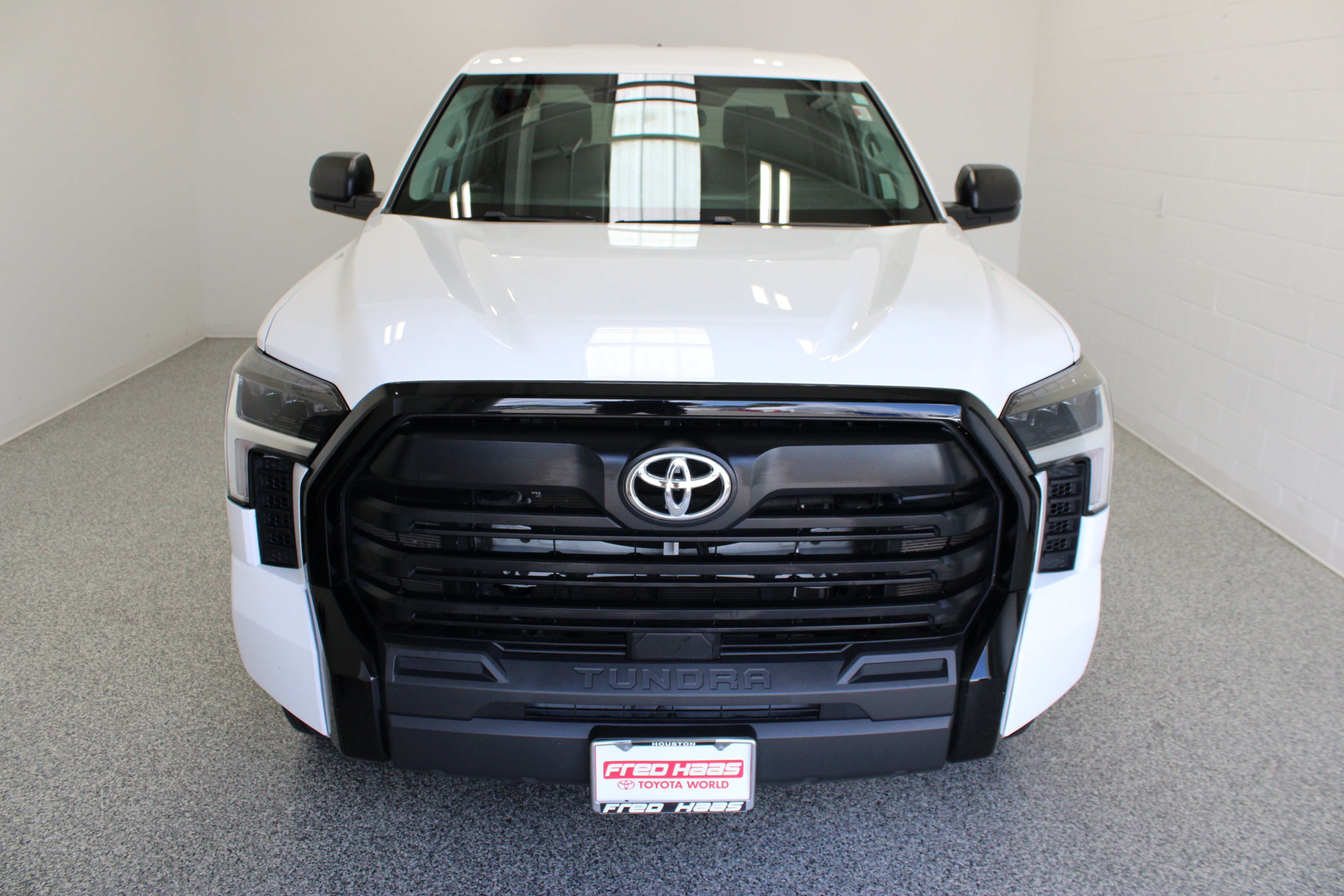 Used 2024 Toyota Tundra SR w/ SR Tow Package AWD/4WD image 3