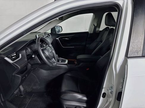 Used 2024 Toyota RAV4 Adventure AWD/4WD image 11