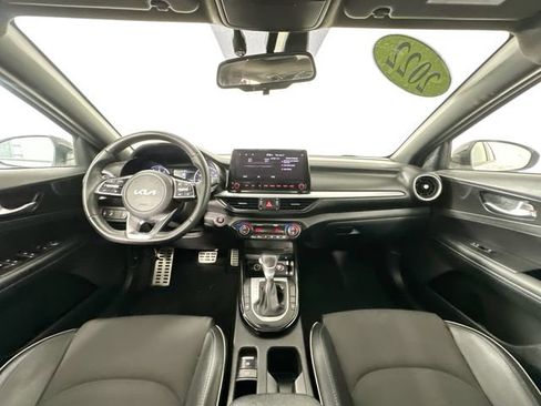 Used 2022 Kia Forte GT-Line w/ GT-Line Premium Package FWD image 11