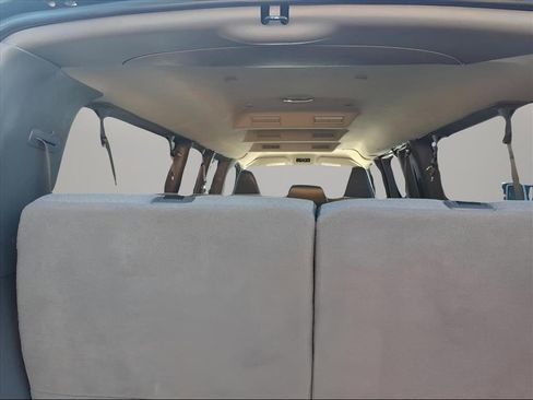 Used 2025 Chevrolet Express 3500 LS RWD image 8