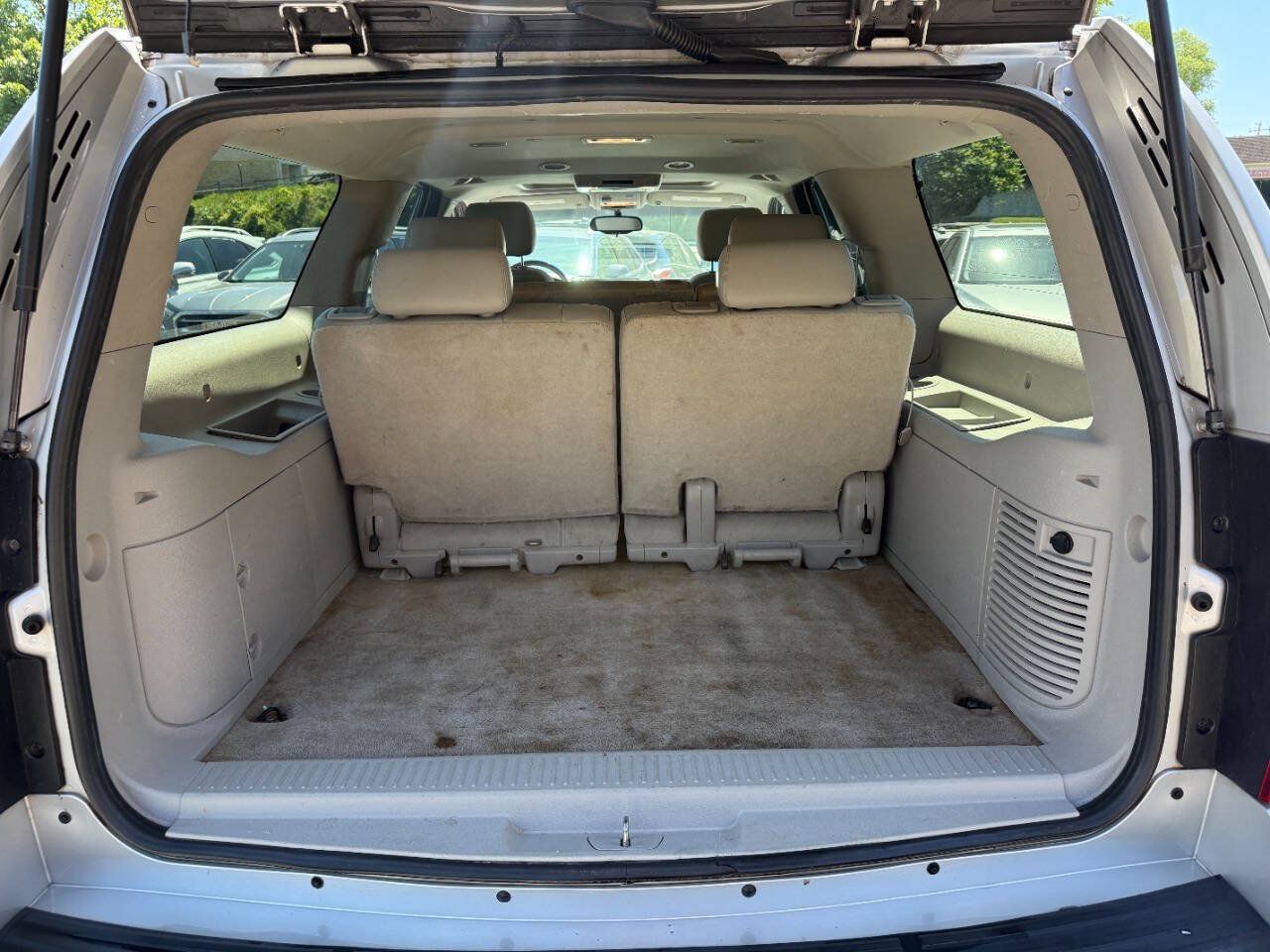 Used 2010 Chevrolet Suburban LT AWD/4WD image 30