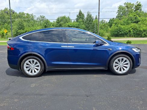 Used 2020 Tesla Model X Long Range AWD/4WD image 25