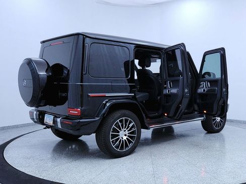 Used 2024 Mercedes-Benz G 550 image 11