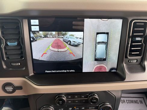 Used 2022 Ford Bronco Wildtrak AWD/4WD image 31