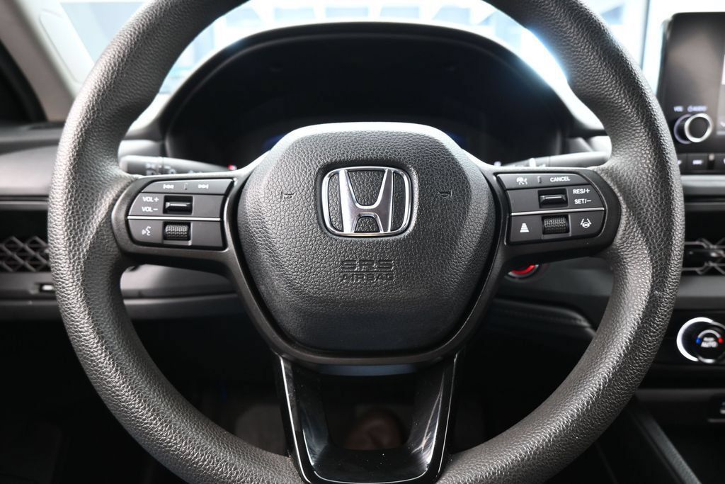 Used 2025 Honda Accord LX image 26