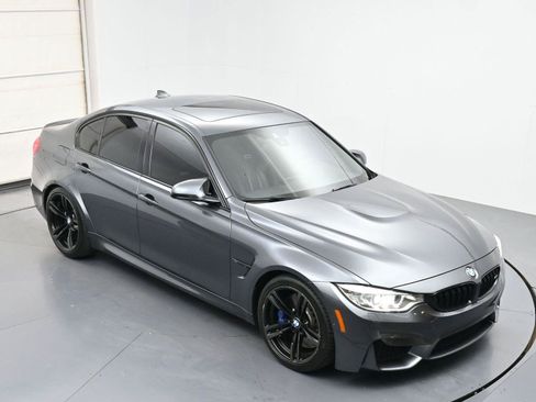 Used 2017 BMW M3 RWD image 34