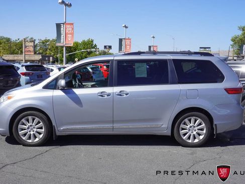 Used 2015 Toyota Sienna XLE w/ XLE Navigation Package AWD/4WD image 5
