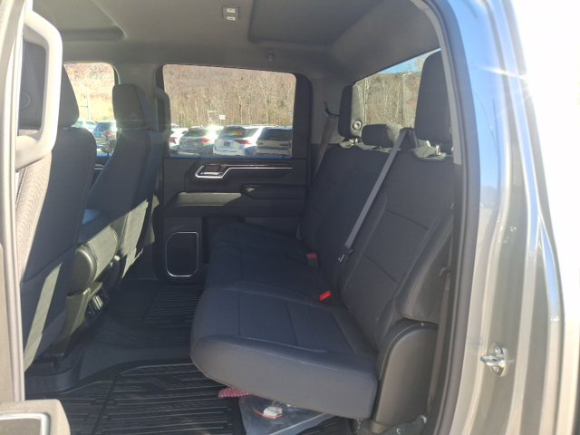 New 2026 GMC Sierra 2500 SLE w/ SLE Value Package; AWD/4WD image 23