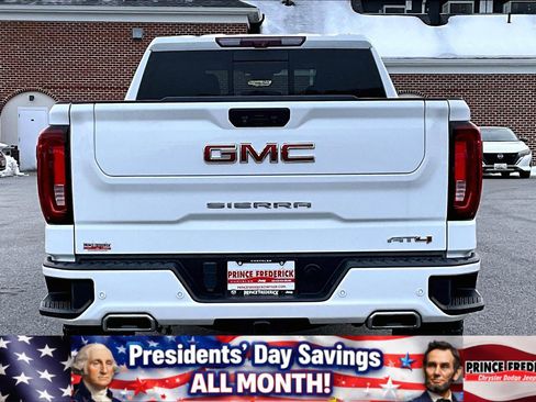 Used 2022 GMC Sierra 1500 AT4 w/ AT4 Premium Package image 4
