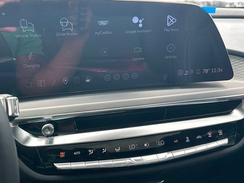 New 2026 Cadillac Lyriq V w/ LPO, Floor Liner Package AWD/4WD image 28