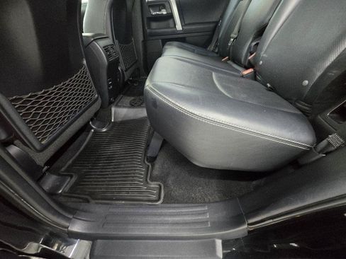Used 2018 Toyota 4Runner Limited AWD/4WD image 12