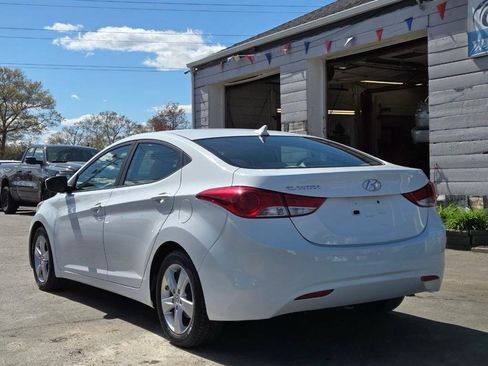 Used 2013 Hyundai Elantra GLS w/ Preferred Pkg FWD image 3