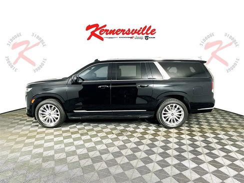 Used 2021 Cadillac Escalade ESV Premium Luxury w/ LPO, Illumination Package image 4