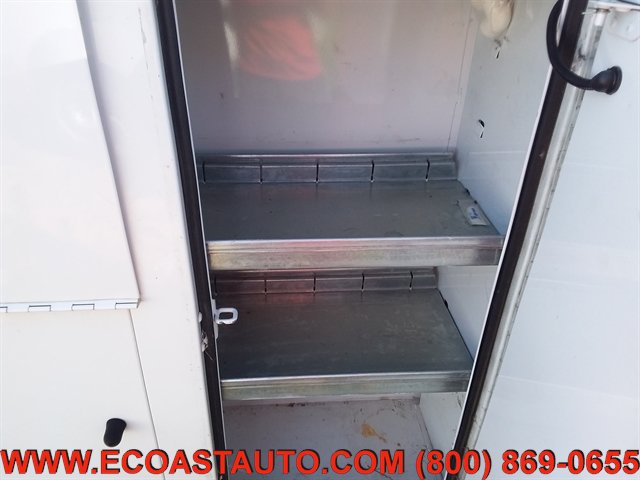 Used 2017 Ford Transit 250 138 w/ Exterior Upgrade Package RWD image 22