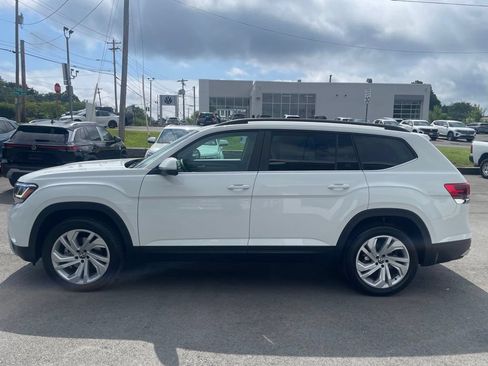 Used 2023 Volkswagen Atlas SE AWD/4WD image 2