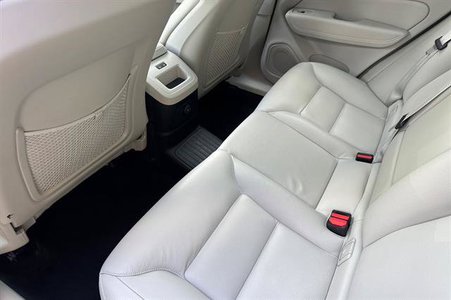 Certified 2024 Volvo XC60 T8 Plus w/ Protection Package Premier AWD/4WD image 12
