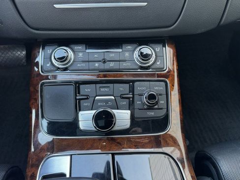 Used 2013 Audi A8 L 3.0T image 28