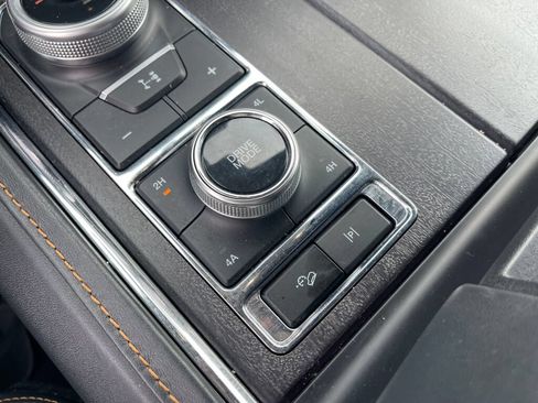 Used 2023 Ford Expedition Platinum AWD/4WD image 16