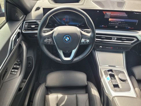 Used 2023 BMW i4 eDrive40 image 12