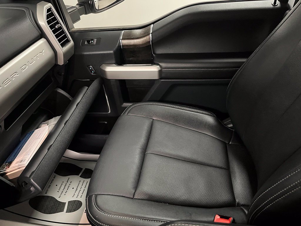 Used 2022 Ford F350 Lariat w/ Lariat Value Package AWD/4WD image 41